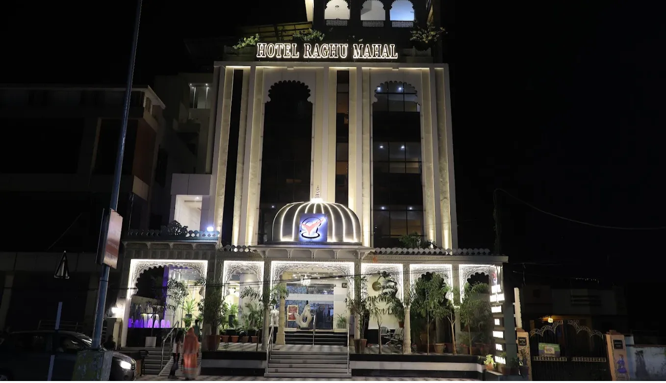 Hotel Raghu Mahal
